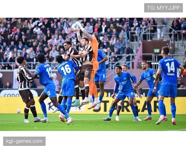 奥利·沃特金斯状态回暖助球队逆转取胜,彰显竞争力提升 奥利·沃特金斯状态回暖助球队逆转取胜,彰显竞争力提升