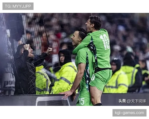 多特蒙德新星崛起，状态回暖备受关注德甲表现